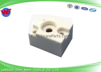 Części EDM Blok rur A290-8112-X689 Ceramiczna podstawa rury Fanuc 0iB 26 X 20 X 17 Mm