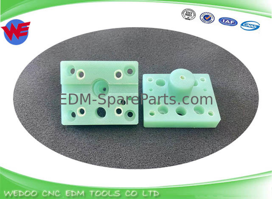A290-8130-X763 Fanuc Izolator EDM Części dolnego bloku odrzutowego 54*43*10*26MM serii a-B