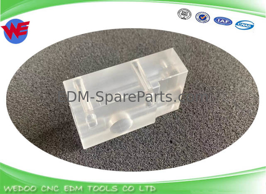 A290-8119-X393 Blok przewodu drutu paszowego polikarbonatu 33.5*21*62 Do części Fanuc EDM