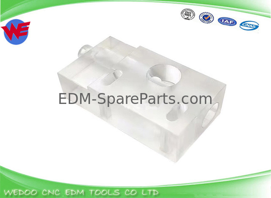 A290-8112-X393 Blok przewodu drutu paszowego polikarbonatu dla Fanuc 70.5 X 34 X 21 mm