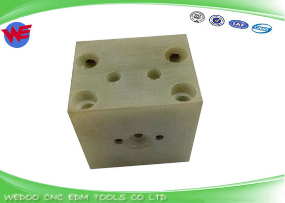 A290-8101-X509 Górna płytka izolacyjna Fanuc EDM Części A-C Seria 40*40*34
